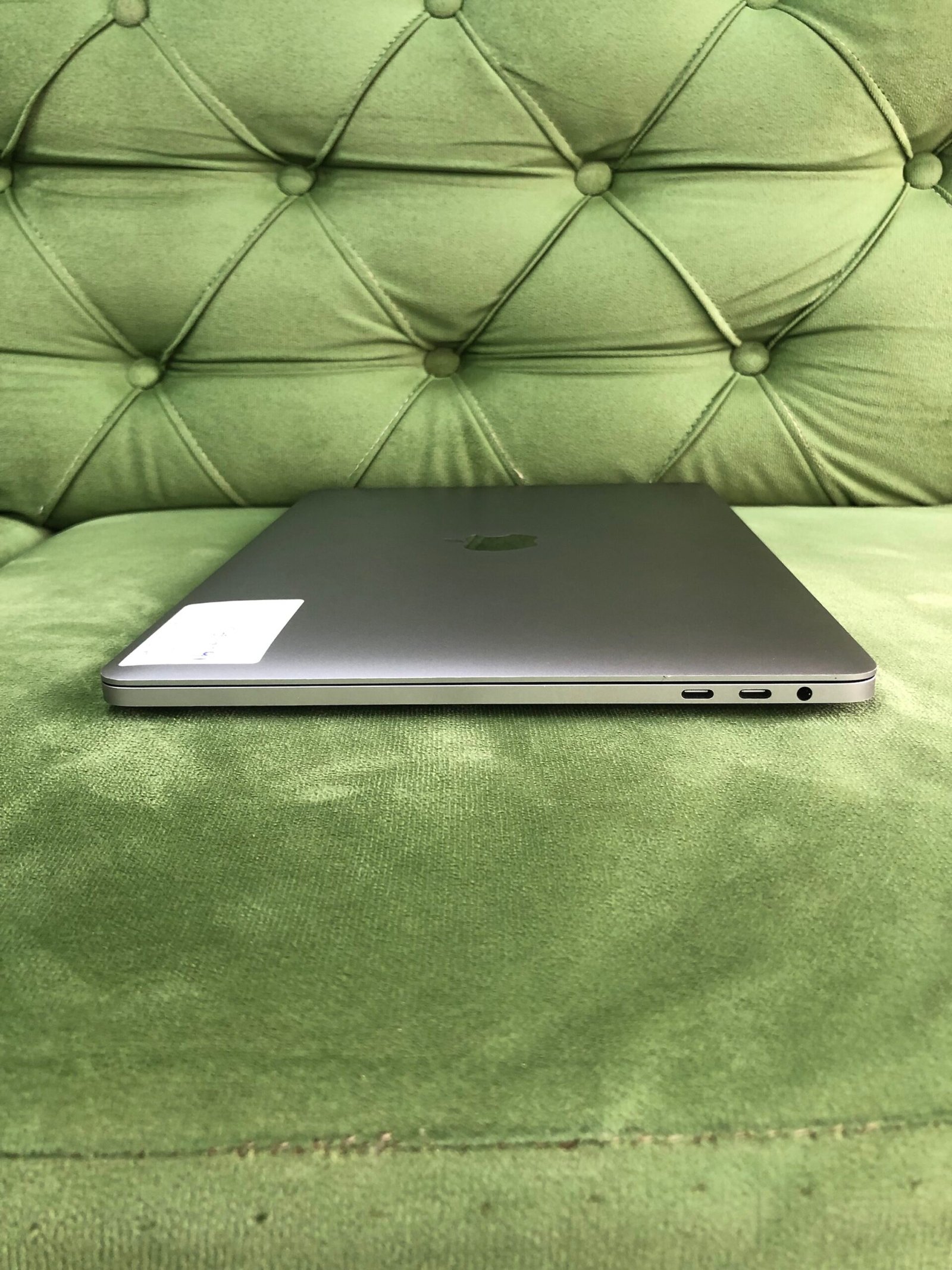 Apple MacBook Pro 13” 2020 | Intel Core i7 | 16GB RAM | 512GB SSD